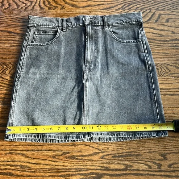 Everlane Black Mini Skirt - Picture 8 of 8